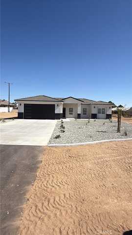 20420 Yuma Road, Apple Valley, CA 92307