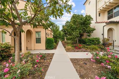 106 Leafy Twig, Irvine, CA 92618