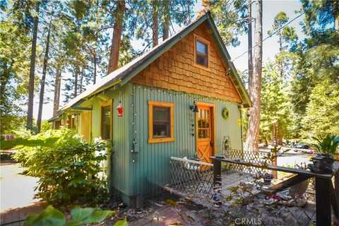 27877 Holly Lane, Lake Arrowhead, CA 92352