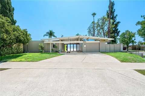 3730 E Casselle Avenue, Orange, CA 92869