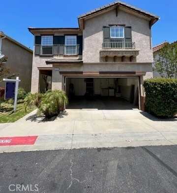 594 Yarrow Drive, Simi Valley, CA 93065