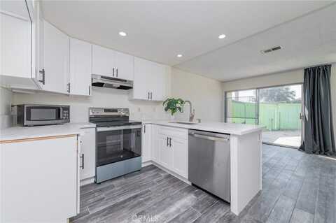 952 Pinyon Court, Ontario, CA 91762