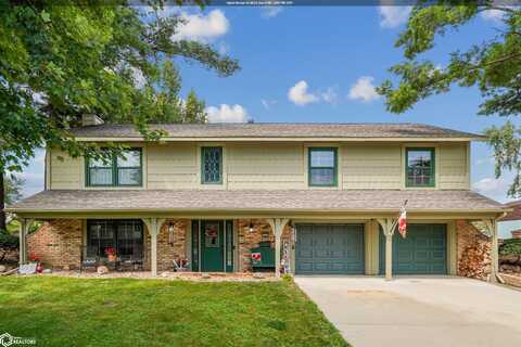 404 Friendly Drive, Marshalltown, IA 50158