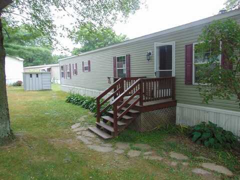 107 White Oak Ln, Troy, PA 16947
