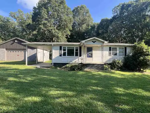 1364 Dogtown Road, Reedsville, WV 26547