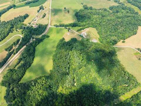 5669 Dover Zoar Road NE, Dover, OH 44622