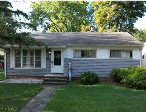 371 Fairwood Circle, Berea, OH 44017