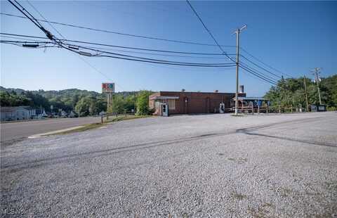 8390 S High Street, Mineral City, OH 44656