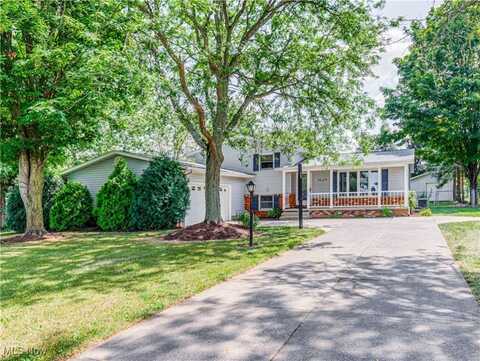 3828 Heartwood Street NW, Uniontown, OH 44685