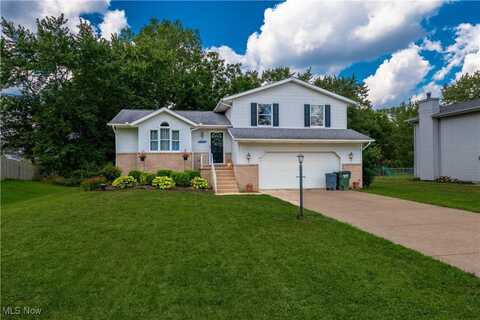 4661 Eastland Avenue, Louisville, OH 44641