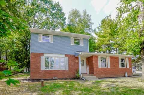 3245 Sierra Avenue SW, Canton, OH 44706