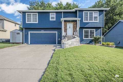 2448 Fox Sparrow Court, Junction City, KS 66441