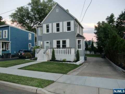 210 Merritt Avenue, Bergenfield, NJ 07621