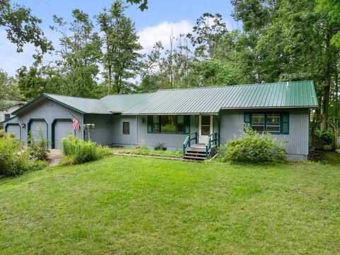 1145 Woodland Dr, Petoskey, MI 49770