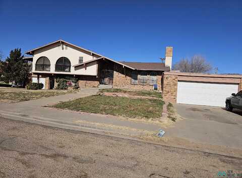 1018 Fairmont Court, Clovis, NM 88101