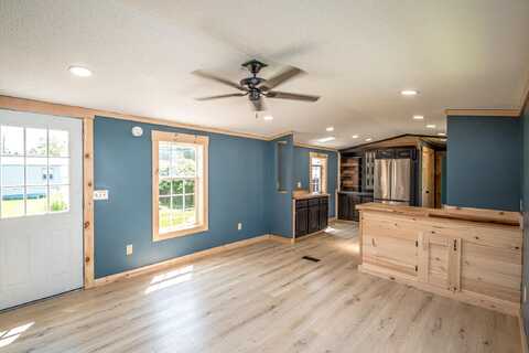 32 Second Street, Lancaster, NH 03584