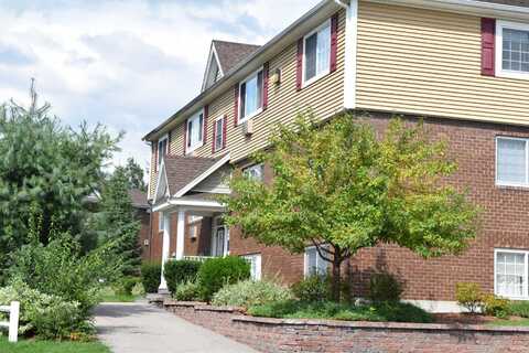 3961 Old Brown Avenue, Manchester, NH 03104