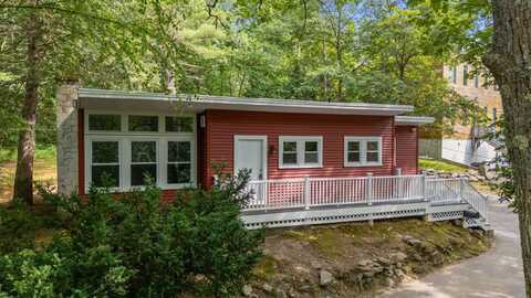 18 Edgewood Road, Durham, NH 03824