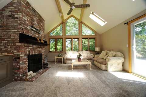 111 Ladd Hill Road, Belmont, NH 03220