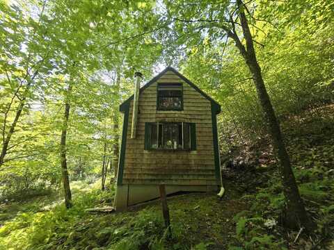42 Gerald Drive, Tilton, NH 03276