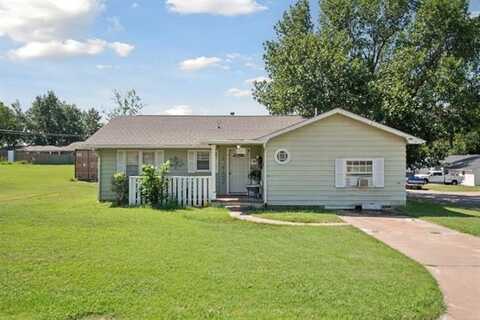 1003 E 4th Street, Cushing, OK 74023
