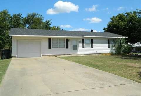 1102 W Pearl Street, Collinsville, OK 74021