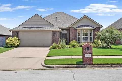 11917 S Nandina Street, Jenks, OK 74037