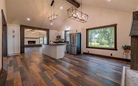 15 Cole Rd, Cody, WY 82414