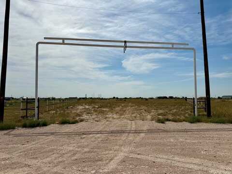 592 PR 400J, Seminole, TX 79360