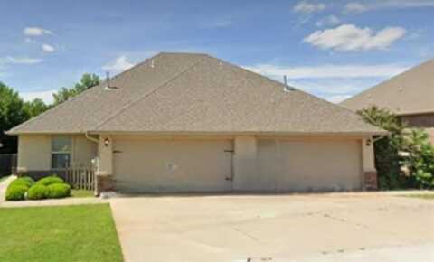 11221 Coachmans Road, Yukon, OK 73099