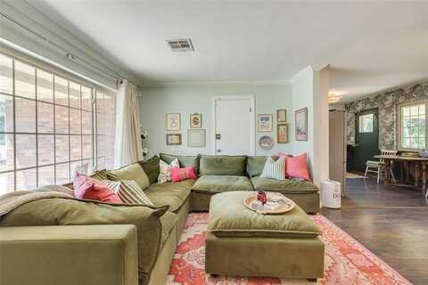 1621 Carlisle Court, Oklahoma City, OK 73120