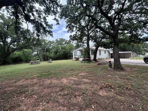 1637 S Bassett Street, Eastland, TX 76448
