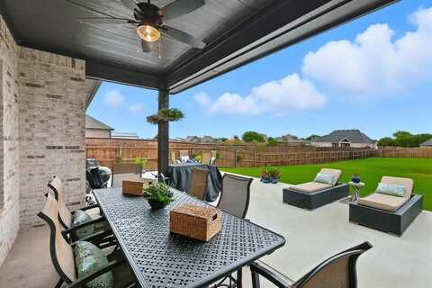 8828 Lazy Oak Drive, Justin, TX 76247