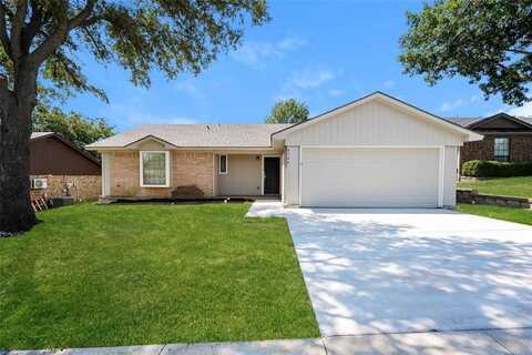 6520 N Park Drive, Watauga, TX 76148