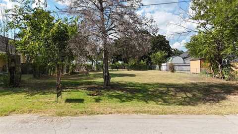 207 W Morton Street, Boyd, TX 76023