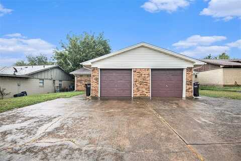 6817 W Cleburne Road, Fort Worth, TX 76133
