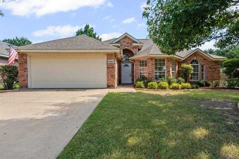 3700 Tulip Tree Drive, Fort Worth, TX 76137