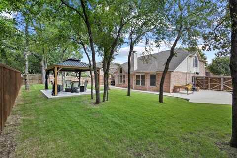 3905 Park Wood Drive, Corinth, TX 76208