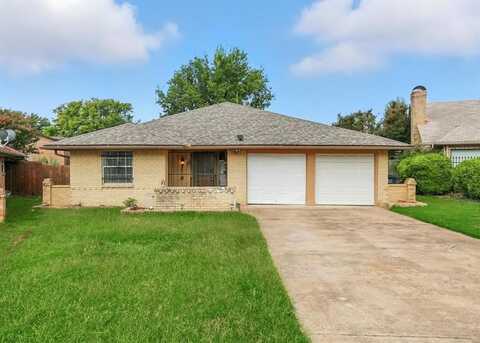 9028 S Normandale Street, Fort Worth, TX 76116
