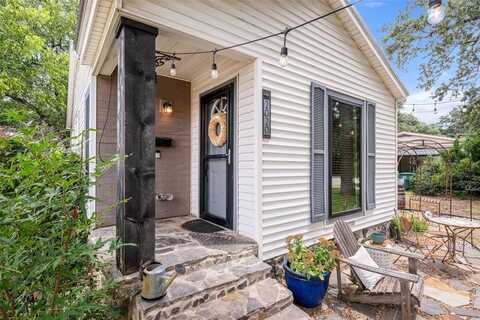 2020 Watauga Court W, Fort Worth, TX 76111