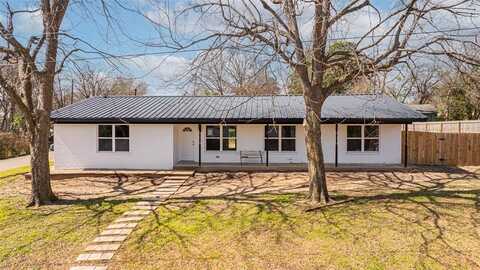 313 S Ash Street, White Oak, TX 75693