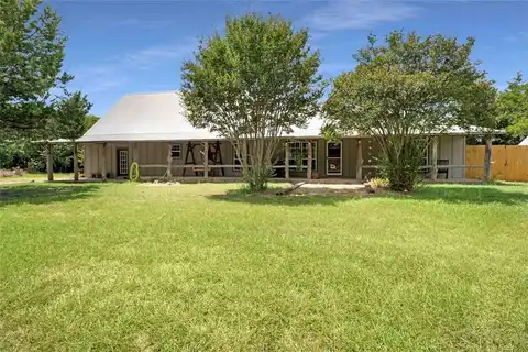 1511 N Walnut Grove Road, Midlothian, TX 76065