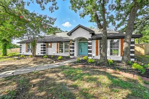 400 Baldwin Drive, Joshua, TX 76058