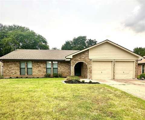 3104 Steeplechase Trail, Arlington, TX 76016