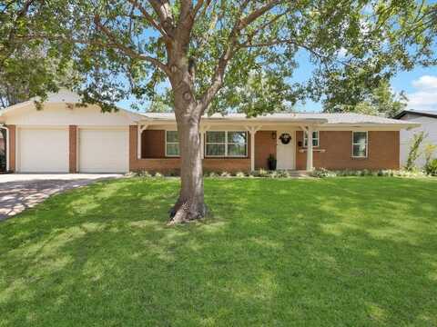 5821 Walla Avenue, Fort Worth, TX 76133
