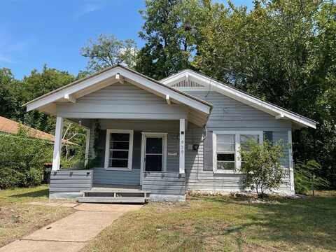 939 SE 12th Street, Paris, TX 75460