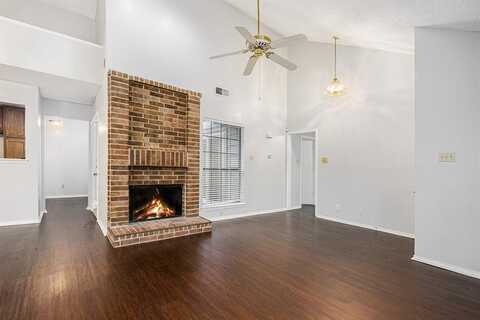 10627 Tall Oak Drive, Fort Worth, TX 76108