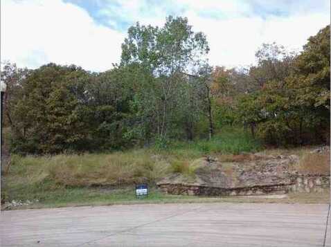 2303 Oak Bluff Drive, Corinth, TX 76210