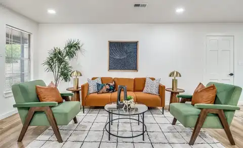 1318 Mayfield Avenue, Garland, TX 75041
