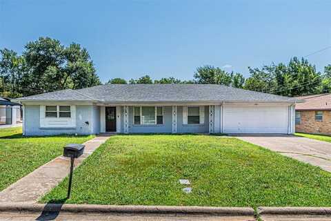 1805 W Cedar Elm Drive, Arlington, TX 76012